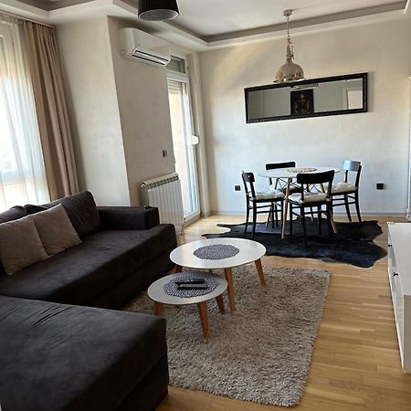 Apartman Dm Belgrad Dış mekan fotoğraf